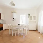 Chiara 3*